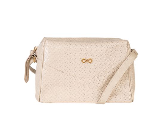 10635-b2507-bolsa-feminina-couro-tresse-transversal-offwhite-cleo-ow1.jpg 10635-b2507-bolsa-feminina-couro-tresse-transversal-offwhite-cleo-ow1.jpg