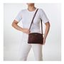 10640-b2514-bolsa-feminina-couro-transversal-mocha-julia-mc2.jpg