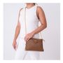10703-b16232-bolsa-feminina-tiracolo-couro-nara-chiloe-ch2.jpg